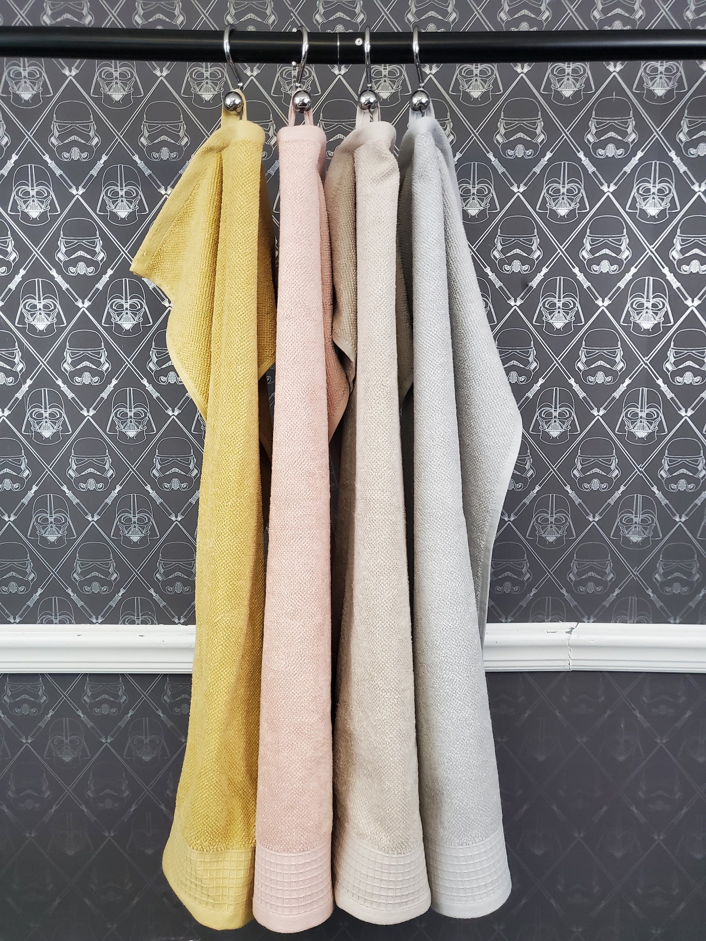 Personalized Terrycloth Kitchen Towels with Waffle Trim – Script Name on 3" Monogram