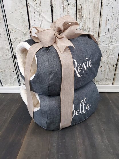 Embroidered Deluxe Pet Bed for Cat or Small Dogs