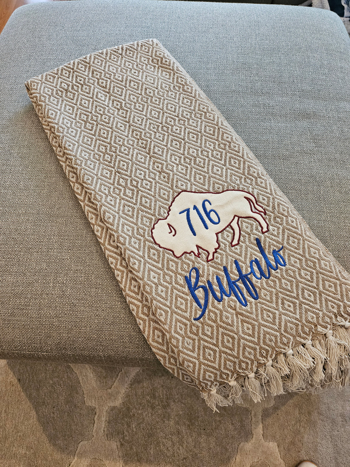 Buffalo NY Gift Basket with Beige Throw Blanket & 3 towels | Buffalo Signature Collection