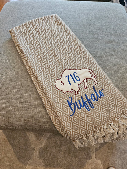 Buffalo NY Gift Basket with Beige Throw Blanket & 3 towels | Buffalo Signature Collection