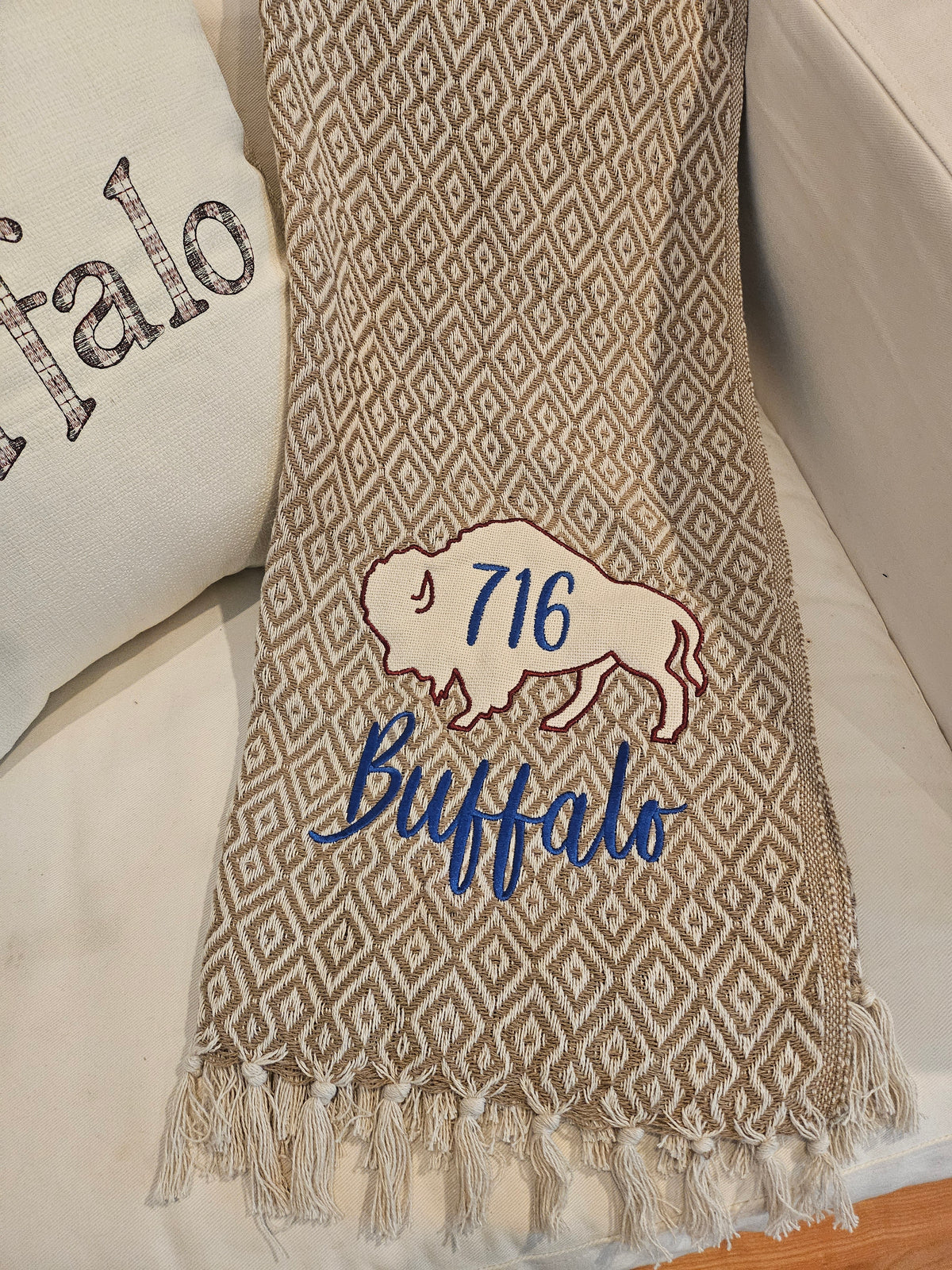 Buffalo NY Gift Basket with Beige Throw Blanket & 3 towels | Buffalo Signature Collection