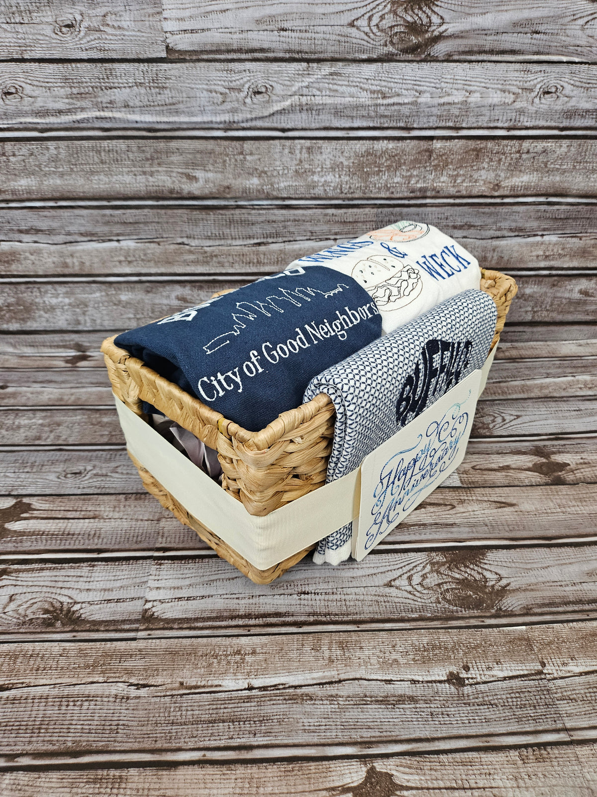 Buffalo NY Gift Basket with Embroidered Towels | Buffalo Blue Classic Collection
